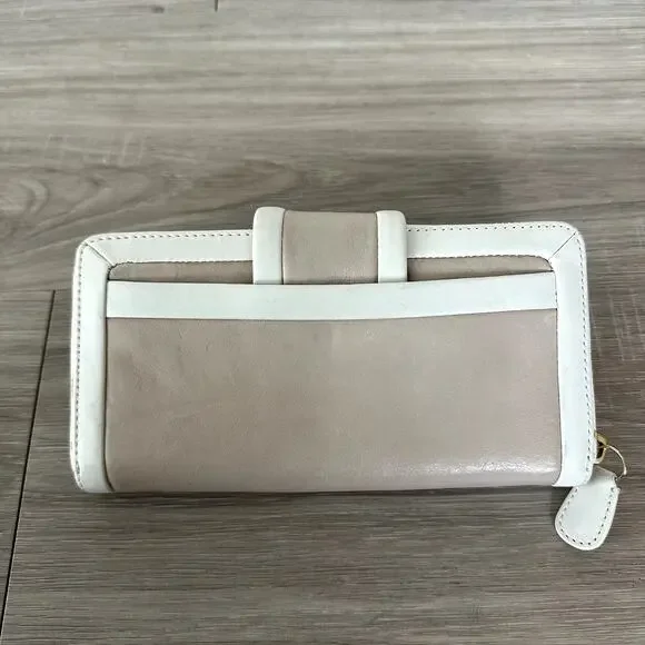 Vintage Coach Continental Zip Around Leather Wallet Almond and Beige - Picture 4 of 16